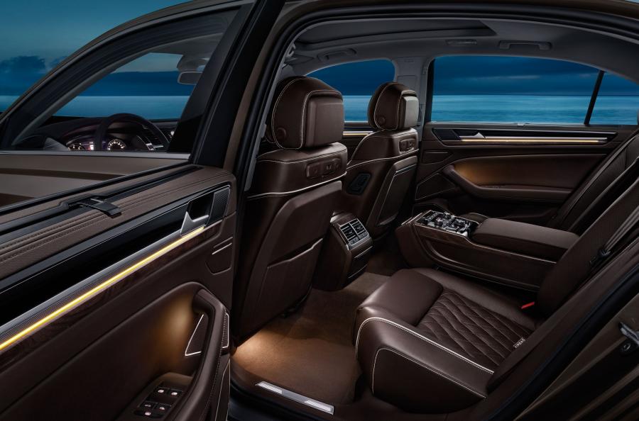 Интерьер Volkswagen Phideon 2016 года  (CN) (фото 3 из 32)